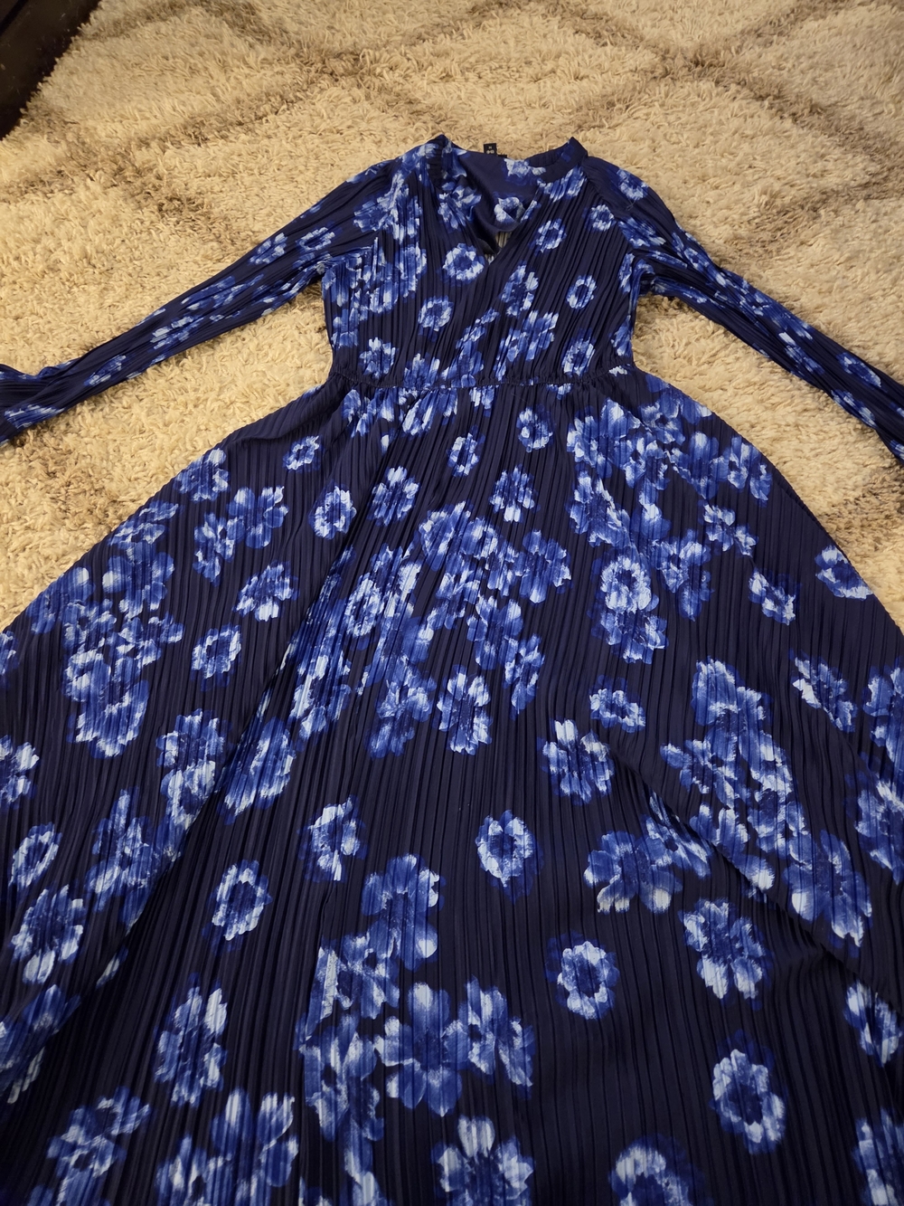 Elegant Navy Blue Floral Maxi Dress - Long Sleeve with belt